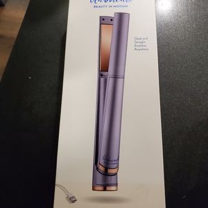 Conair Unbound Straightener